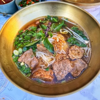 VEGAN Thai boat noodle
