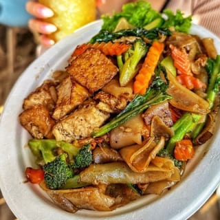 VEGAN Pad See Ew