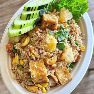 VEGAN Pineapple Fried Rice